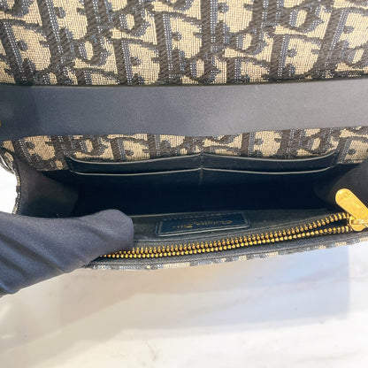 Dior 30 Montaigne Pouch 2 in 1