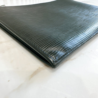 LV Epi Clutch in Black