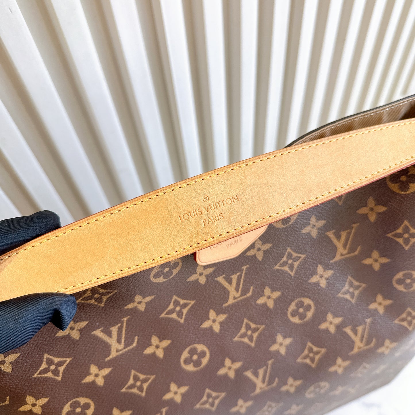 LV Monogram Graceful MM
