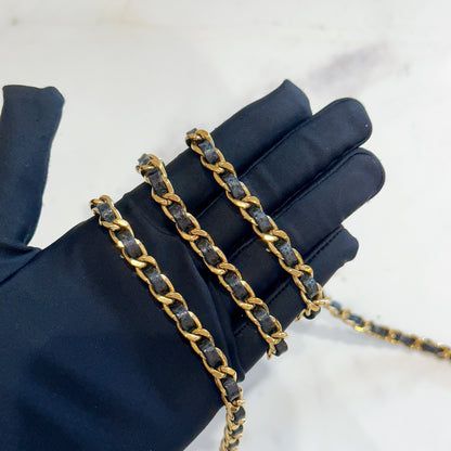 Chanel Classic Caviar WOC in Black GHW