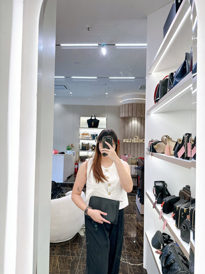 LV Epi Clutch in Black