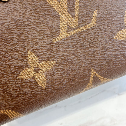 LV On The Go PM in Reverse Monogram