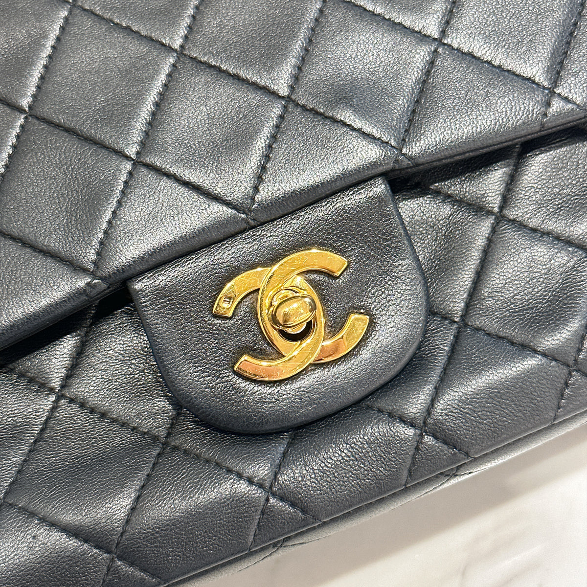 Chanel Vintage Classic Flap Medium in Black Lambskin