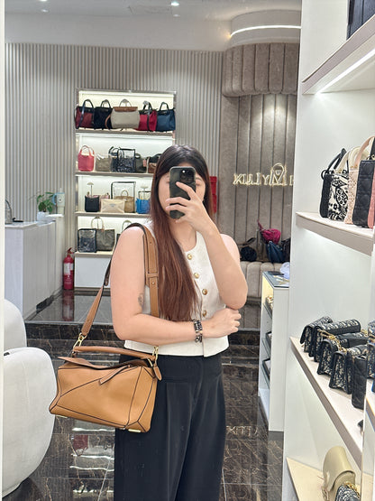Loewe Puzzle Medium in Light Caramel