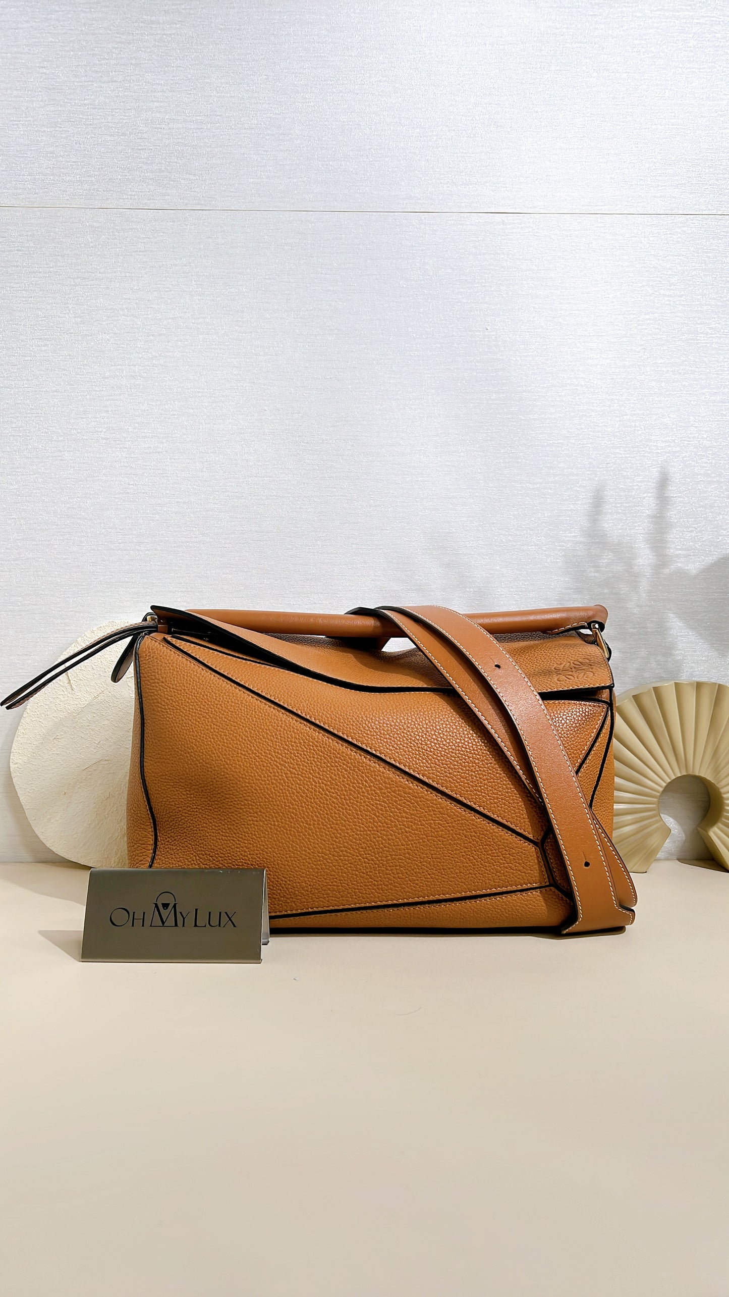 Loewe Puzzle Medium in Tan