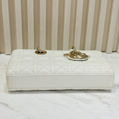 Lady Djoy Medium in White LGHW
