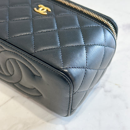 Chanel Vanity Case Black With Pearl Crush