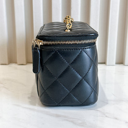 Chanel Vanity Case Black With Pearl Crush