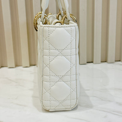 Lady Djoy Medium in White LGHW
