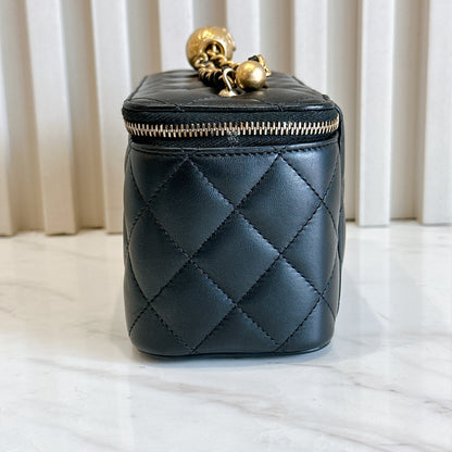 Chanel Vanity Case Black With Pearl Crush