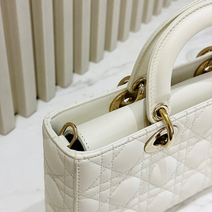 Lady Djoy Medium in White LGHW