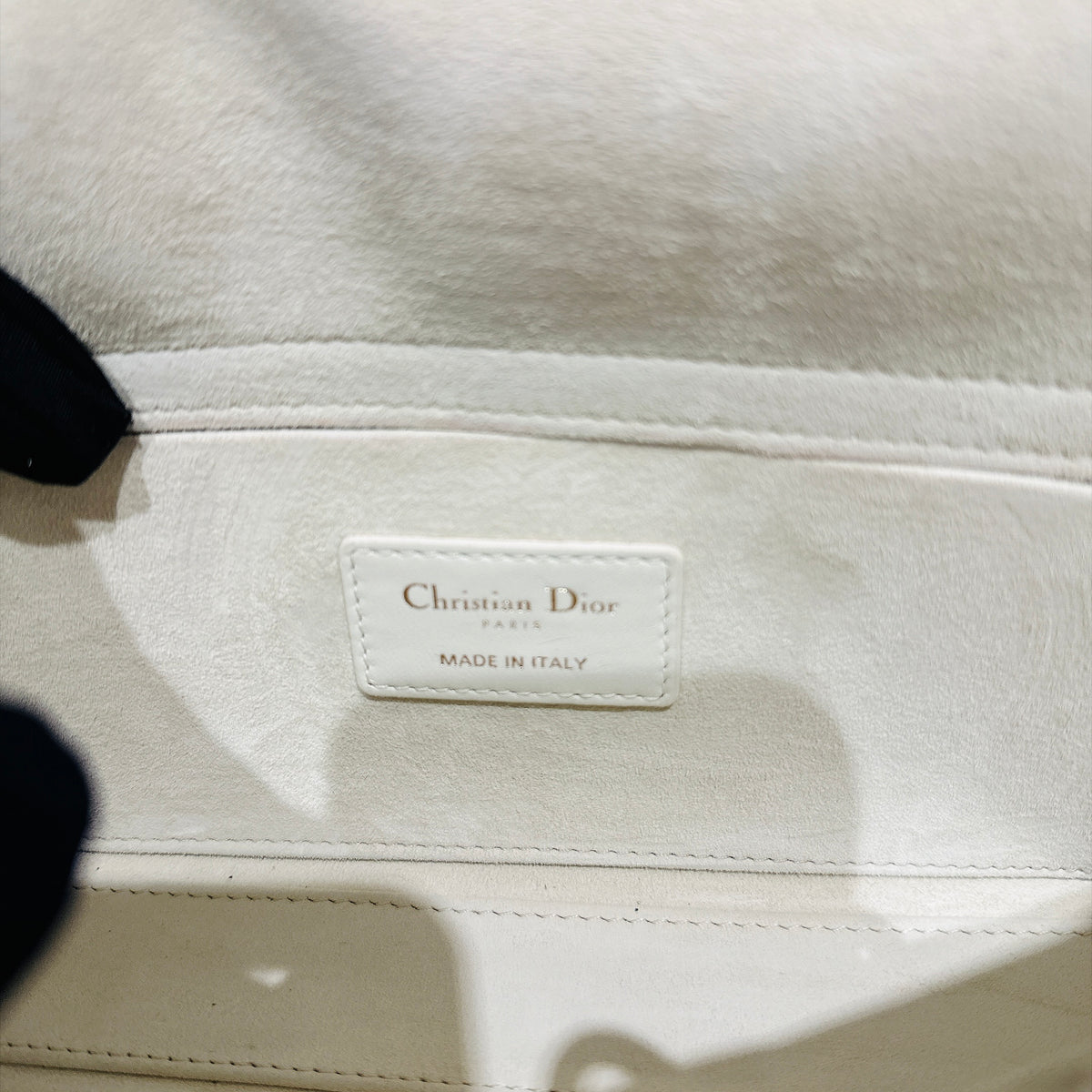 Lady Djoy Medium in White LGHW