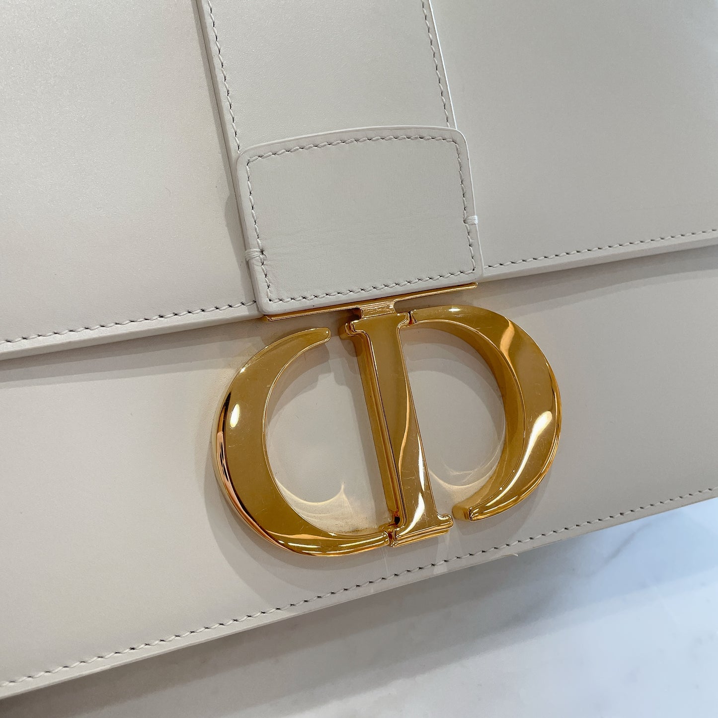 Dior Montaigne 30 Leather Strap in White