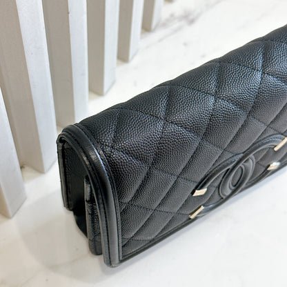 Chanel Filigree Chain Wallet in Black