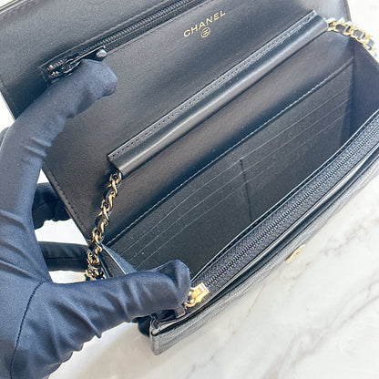 Chanel Filigree Chain Wallet in Black