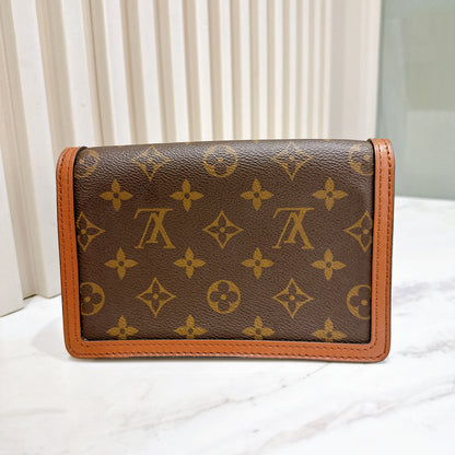 LV Dauphine WOC