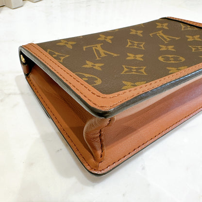 LV Dauphine WOC