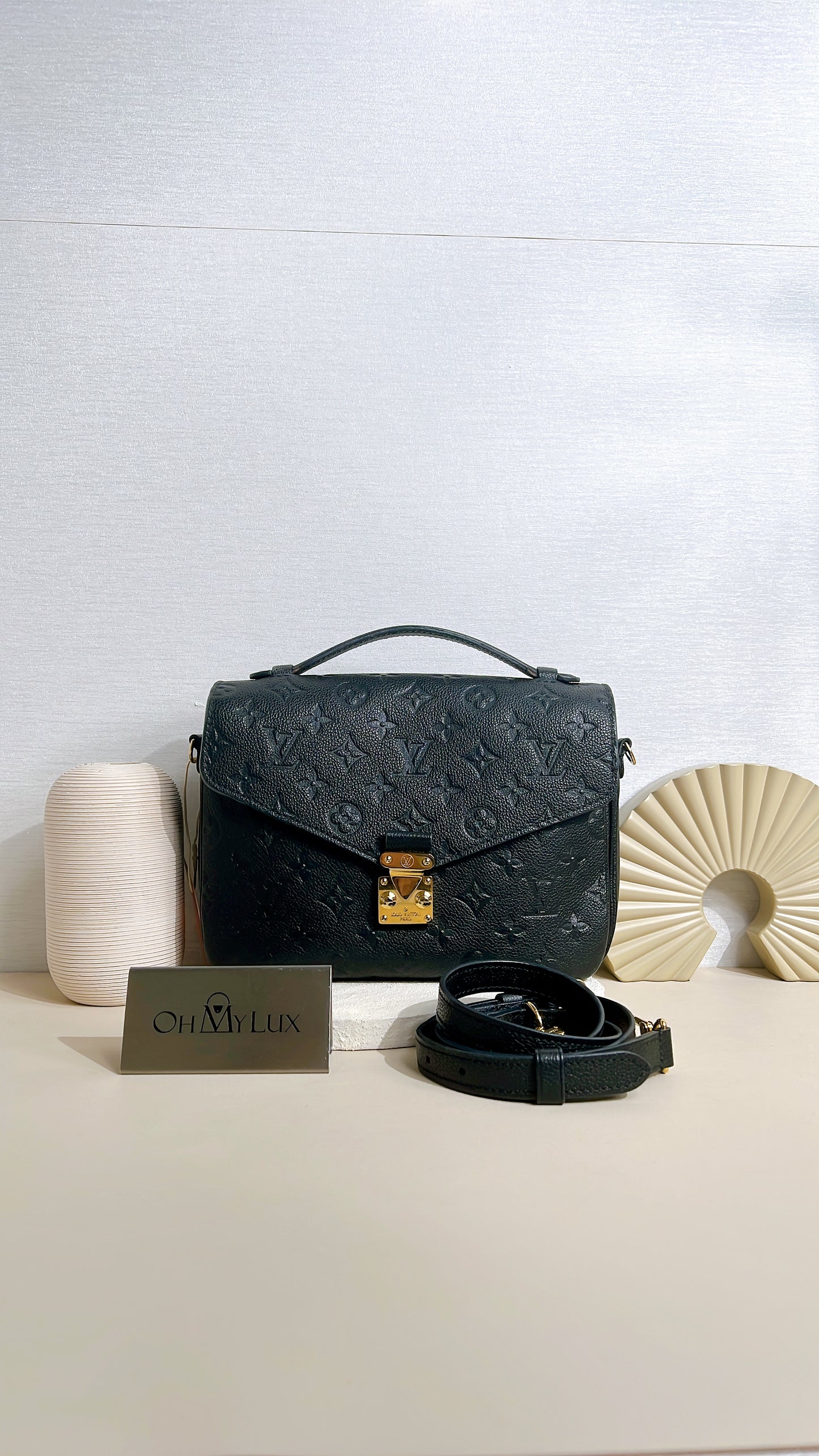 LV Pochette Metis In Black Empreinte Leather