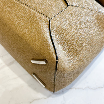 Loewe Puzzle Large in Artichoke Green