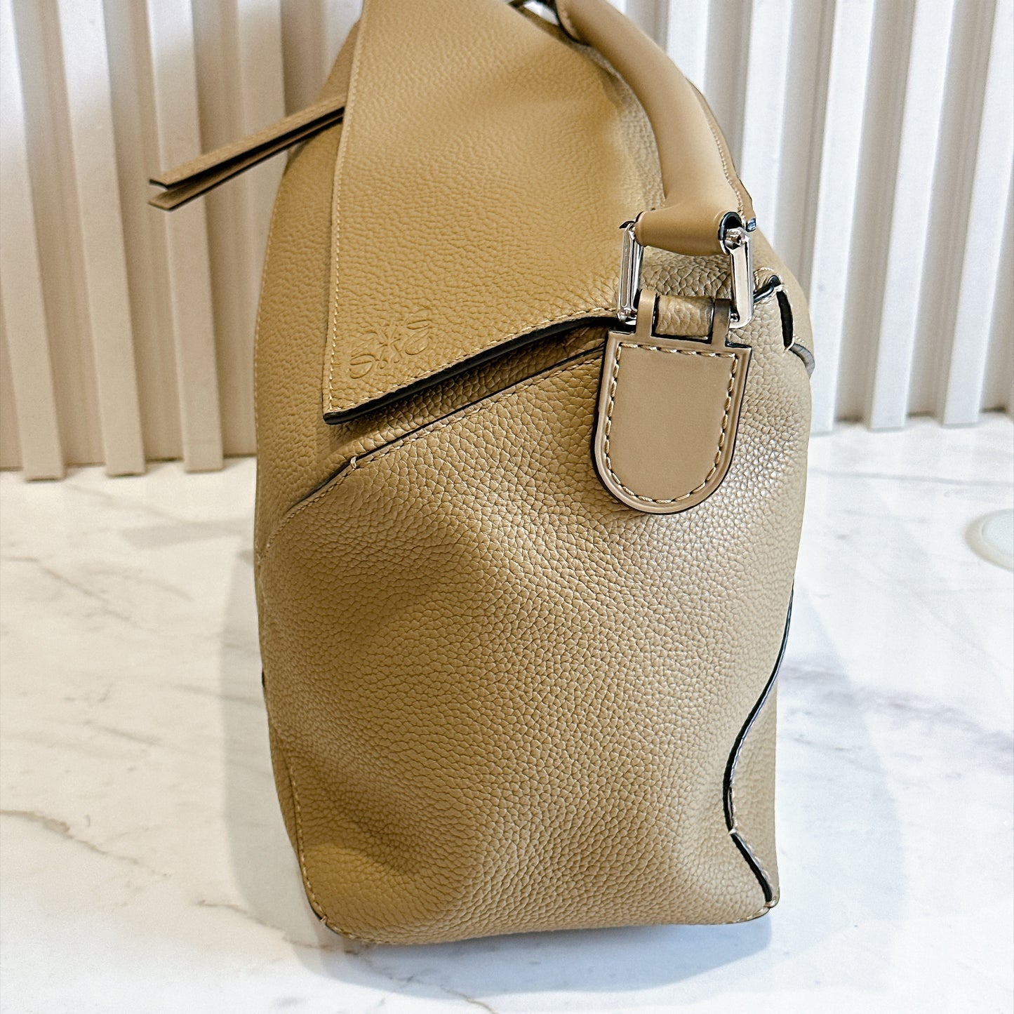 Loewe Puzzle Large in Artichoke Green