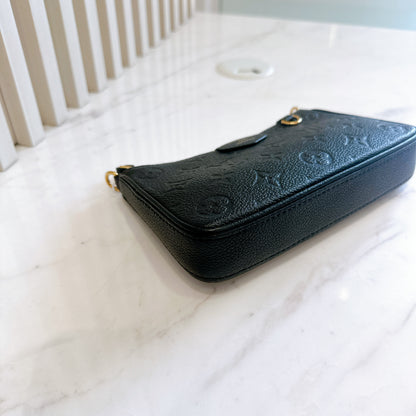 LV Easy Pouch in Black