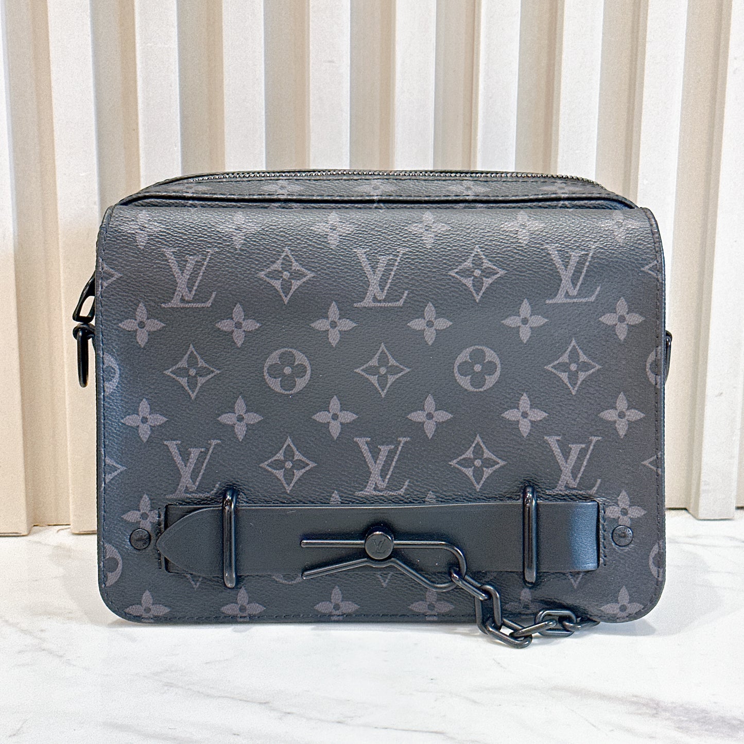 LV Steamer Messenger Bag in Monogram Eclipse