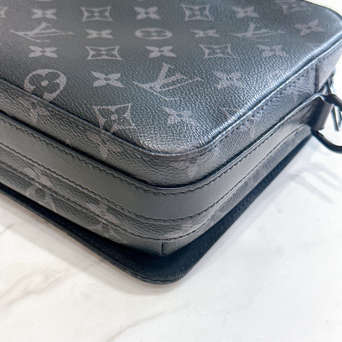 LV Steamer Messenger Bag in Monogram Eclipse