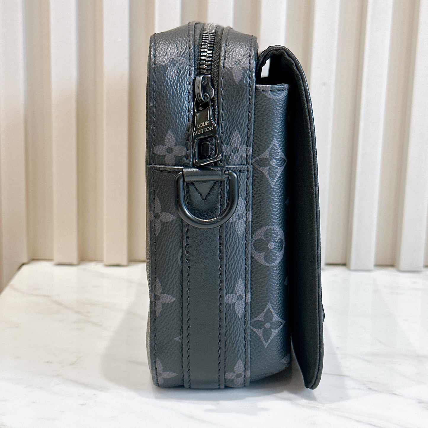 LV Steamer Messenger Bag in Monogram Eclipse