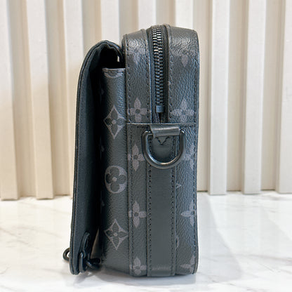 LV Steamer Messenger Bag in Monogram Eclipse