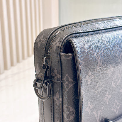 LV Steamer Messenger Bag in Monogram Eclipse
