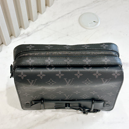LV Steamer Messenger Bag in Monogram Eclipse