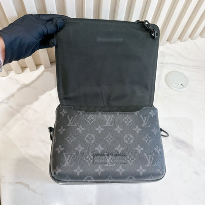 LV Steamer Messenger Bag in Monogram Eclipse
