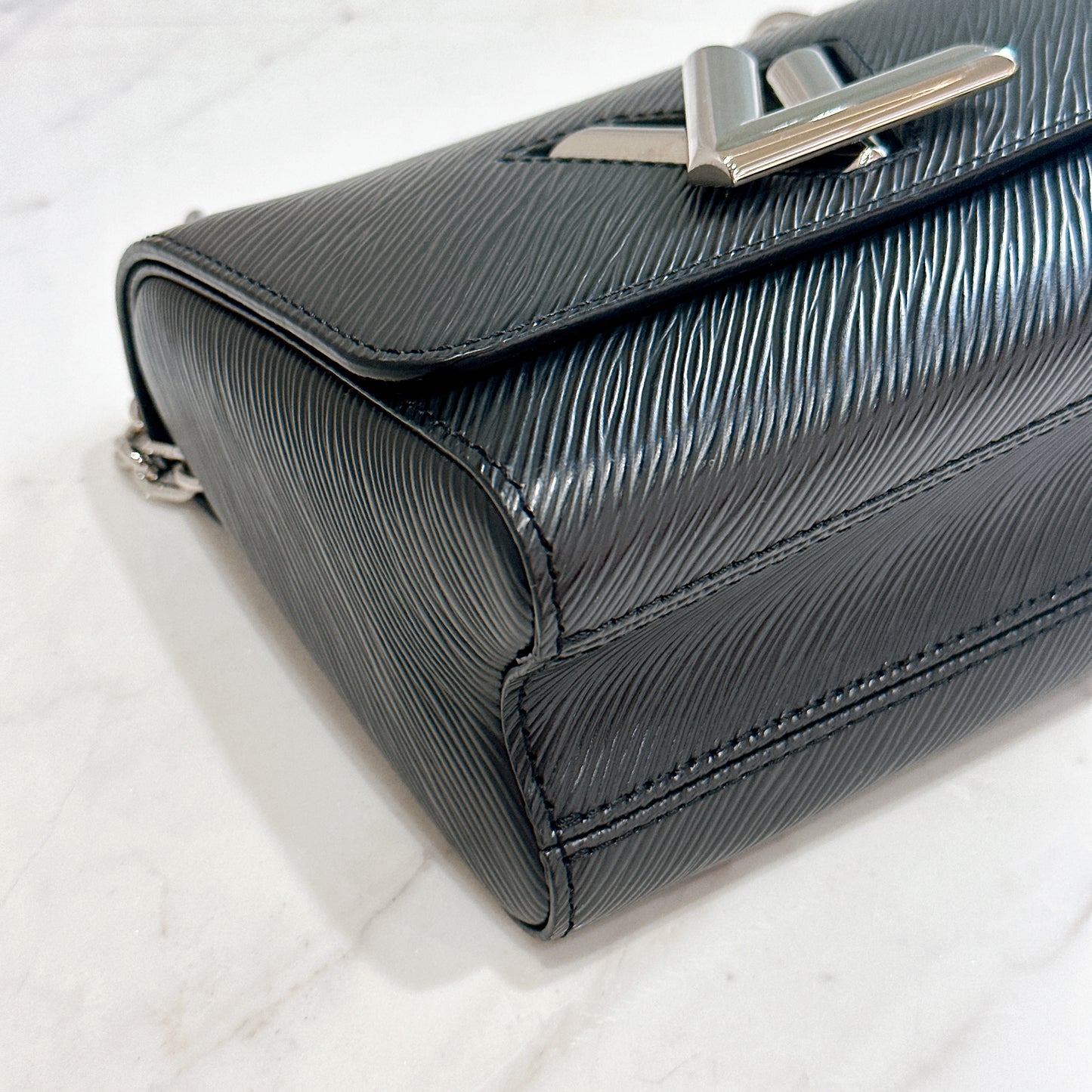 LV Epi Twist PM in Black SHW