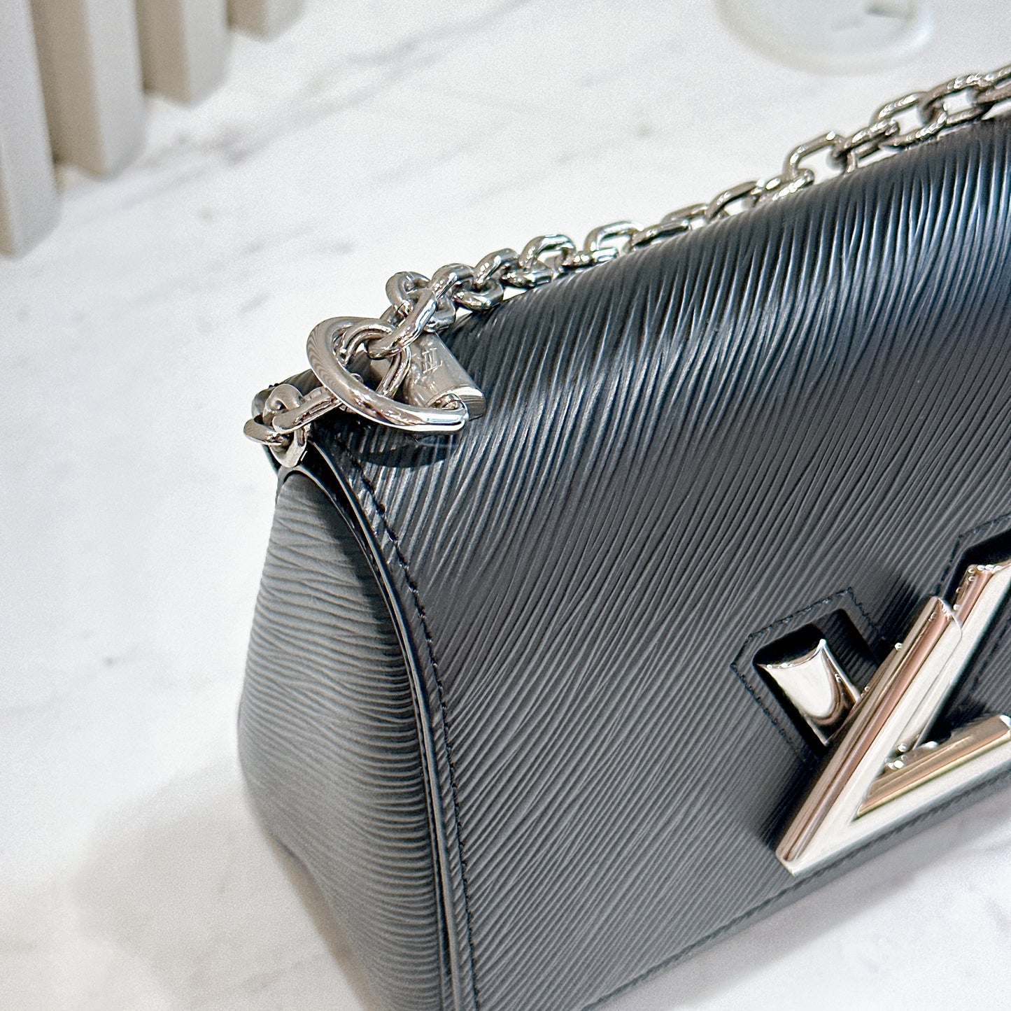 LV Epi Twist PM in Black SHW