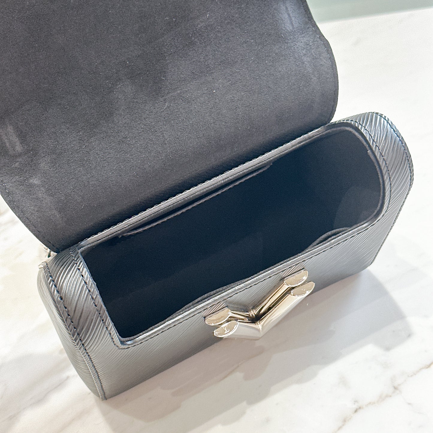LV Epi Twist PM in Black SHW