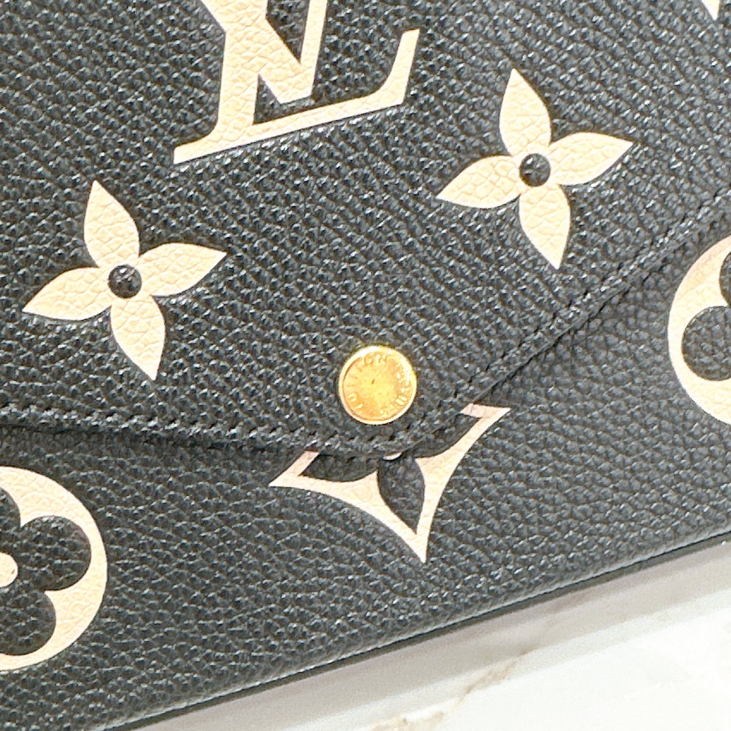 LV Felicie Pochette in Black/Creme