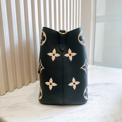 LV Neo Noe Bicolour in Black/Creme