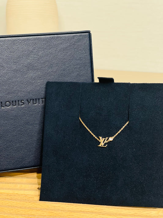 LV Idylle Blossom LV Pendent Pink Gold and Diamond