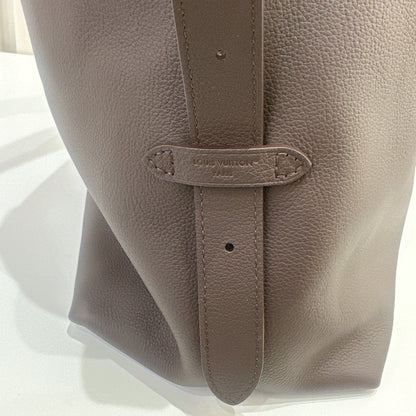 LV Low Key Hobo MM in Smoke