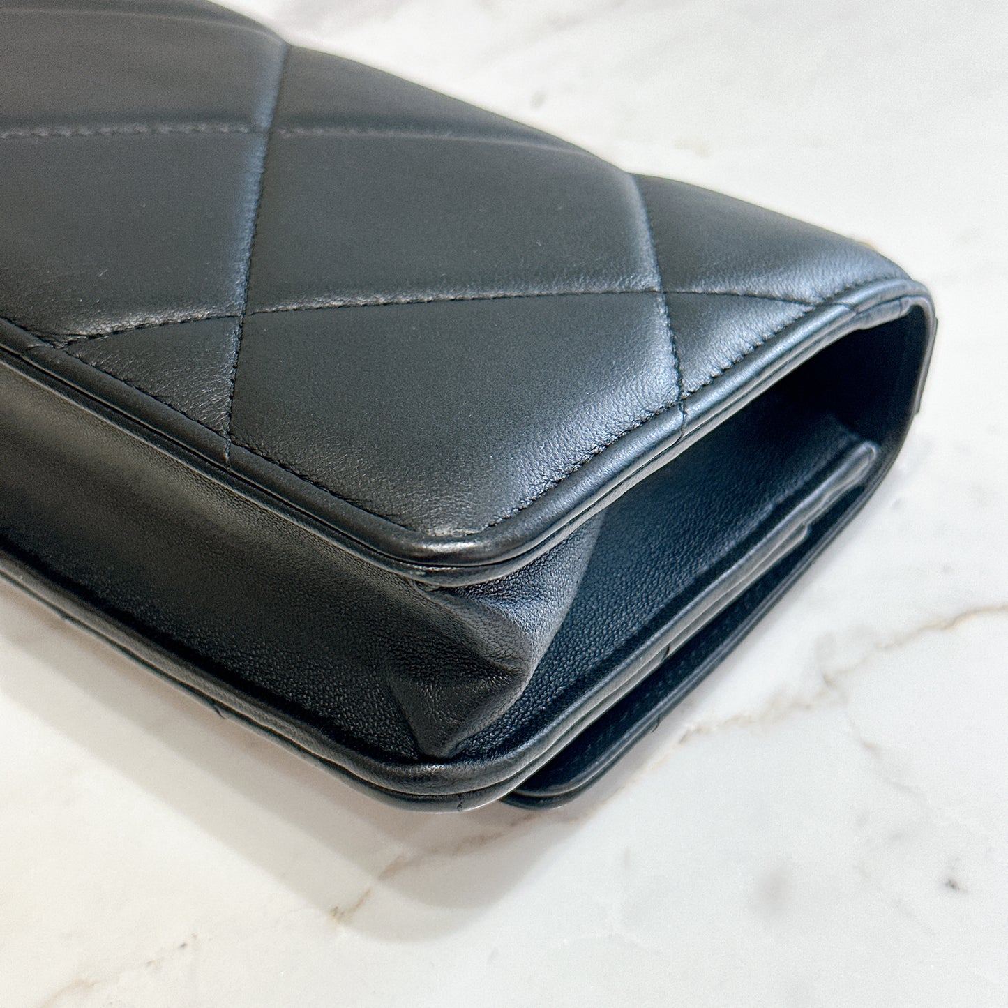 Chanel 19 WOC in Black GHW