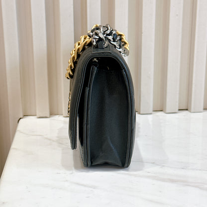 Chanel 19 WOC in Black GHW
