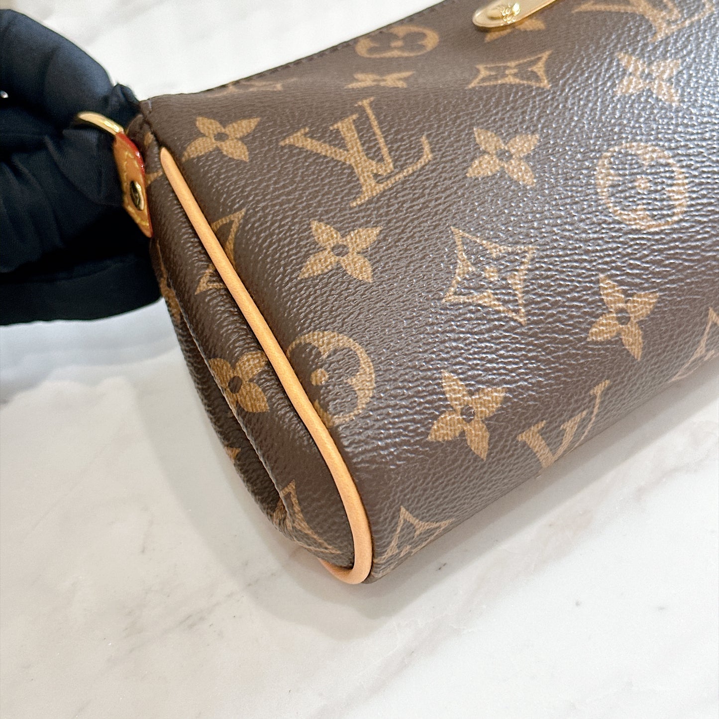LV Monogram Eva Clutch
