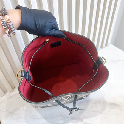 LV Neo Noe Bicolour in Black/Creme