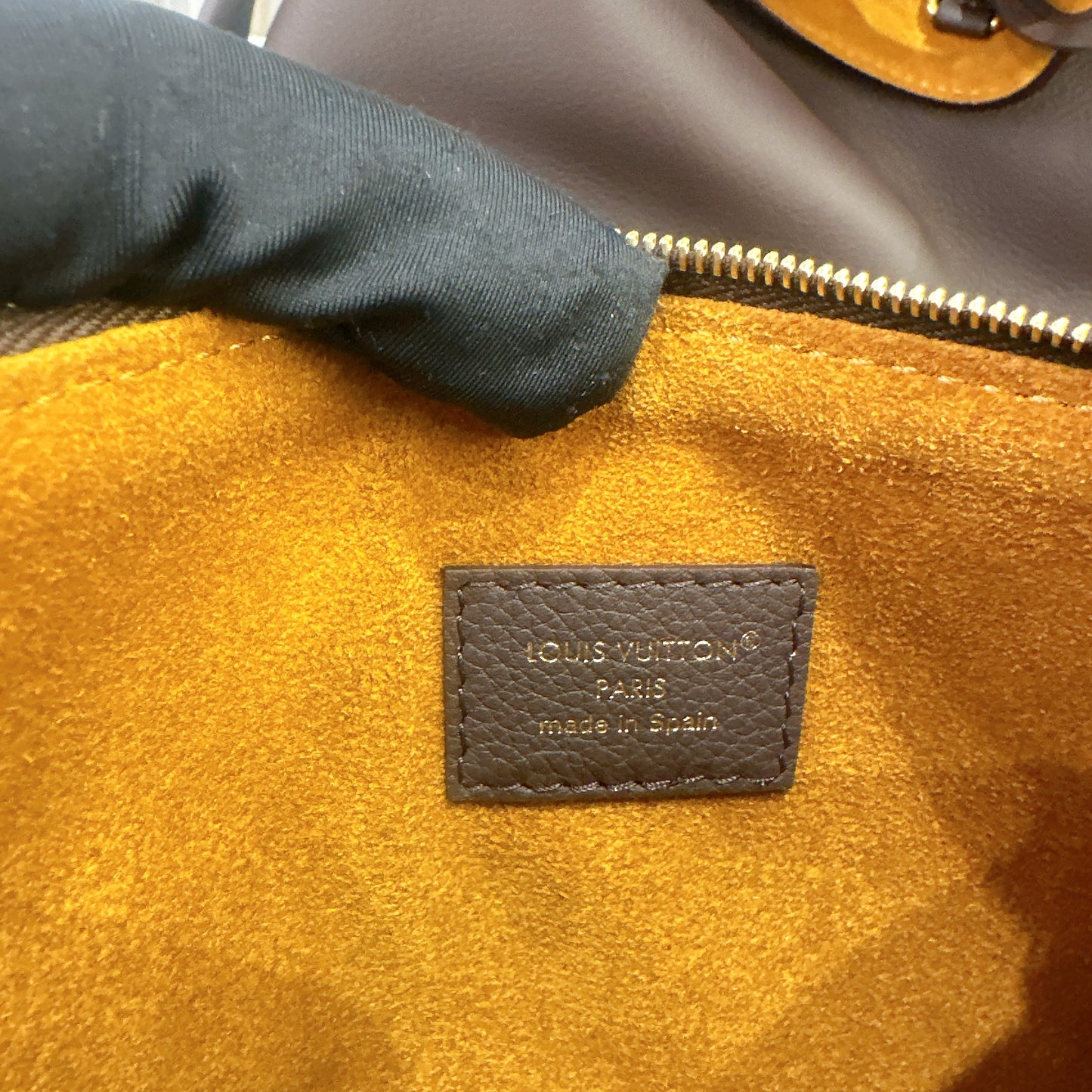LV Low Key Hobo MM in Smoke