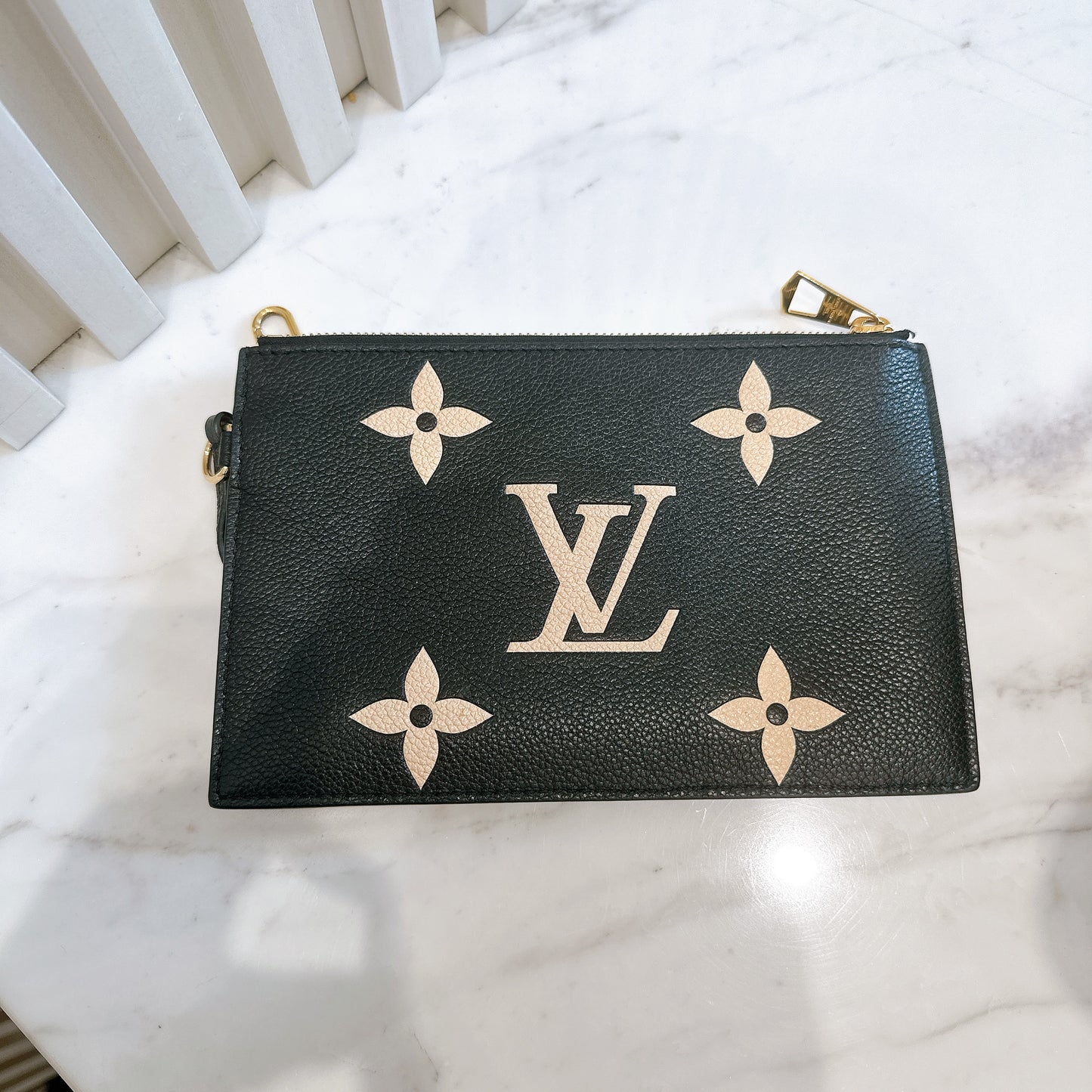 LV Neo Noe Bicolour in Black/Creme