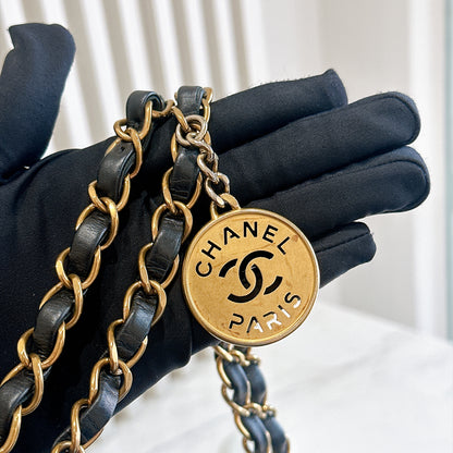 Chanel 22 Large in Black Calfskin GHW
