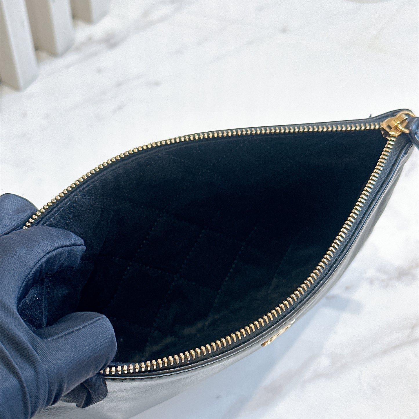 Chanel 22 Large in Black Calfskin GHW