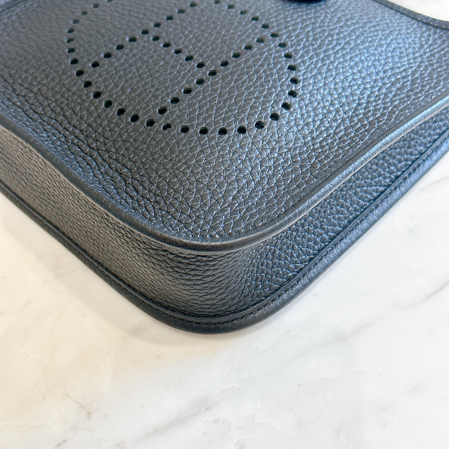 Hermes Mini Evelyne in Noir
