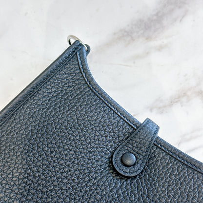 Hermes Mini Evelyne in Noir