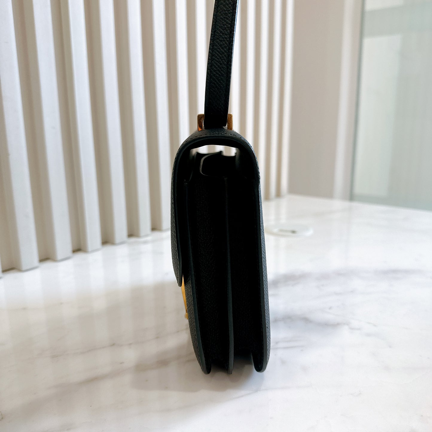Hermes Constance 18 Epsom in Noir GHW